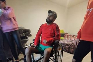 REPORTÁŽ: Při výslechu skočil ze třetího patra karvinské policejní budovy, teď je ochrnutý. Otec zuří